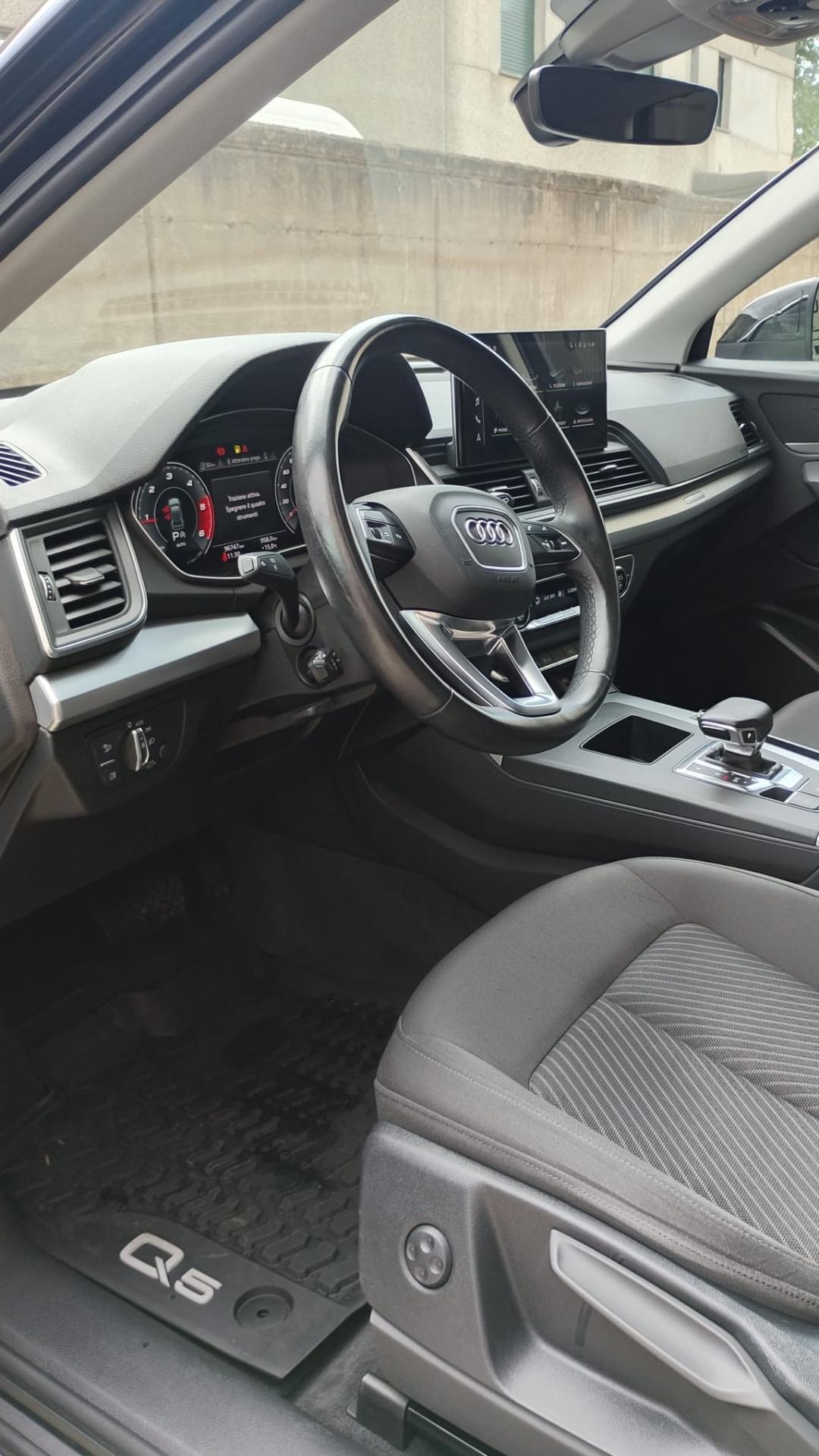 Audi Q5 40 TDI 204 CV quattro S tronic Business Advanced