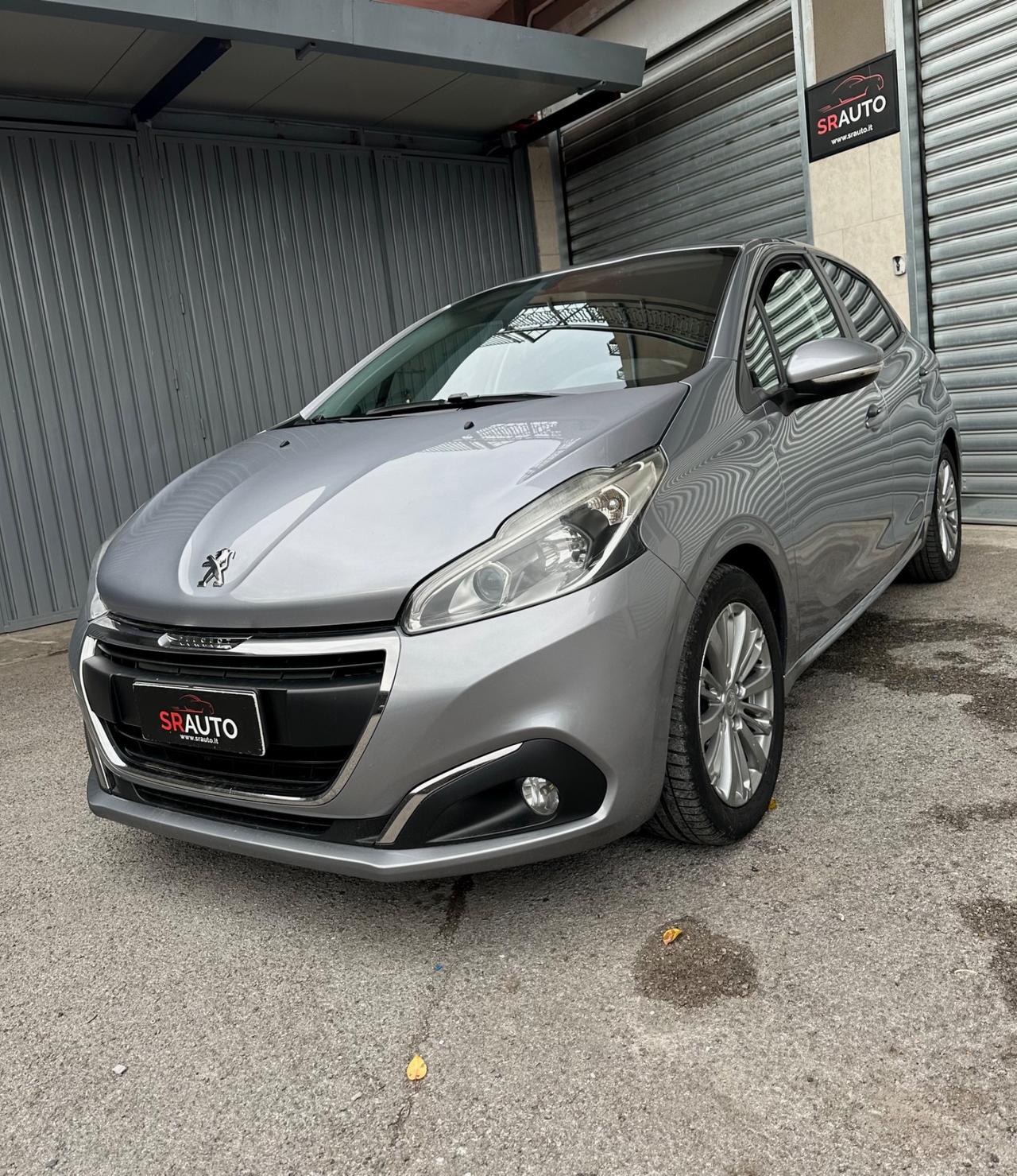 Peugeot 208 1.5 BlueHDi 100cv 5p. Allure