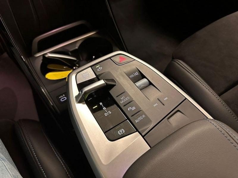 BMW Serie 2 Active Tourer 220i Active Tourer mhev 48V Msport auto