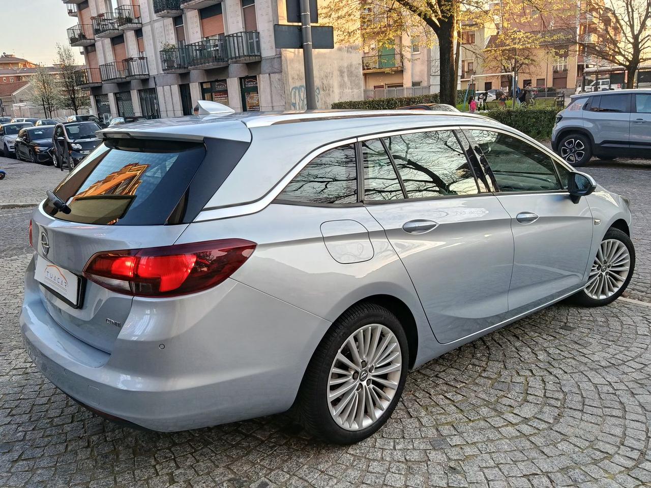 Opel Astra Innovation 1.6 CDTI #9981