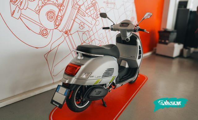 VESPA GTS 300 Super GTS300
