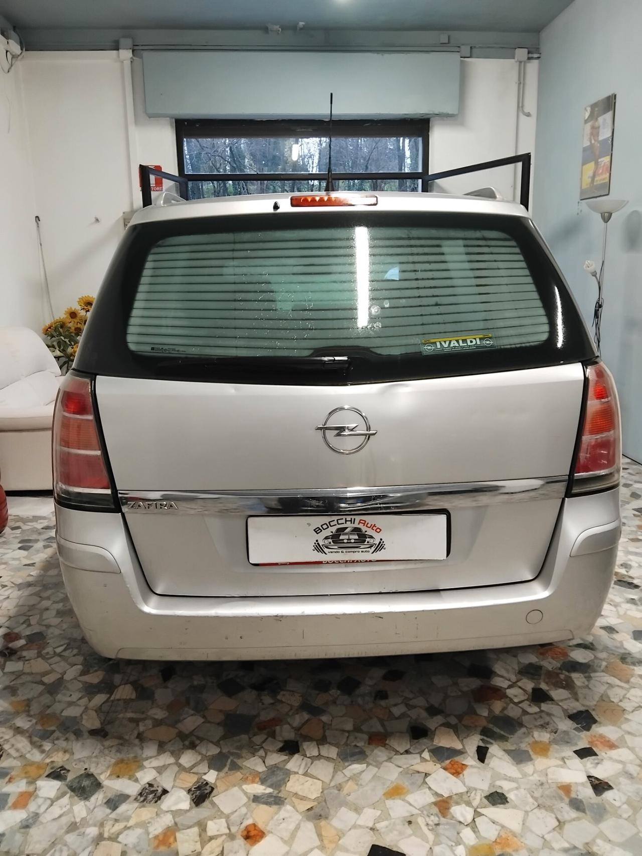 Opel Zafira 1.6 16V Twinport Cosmo