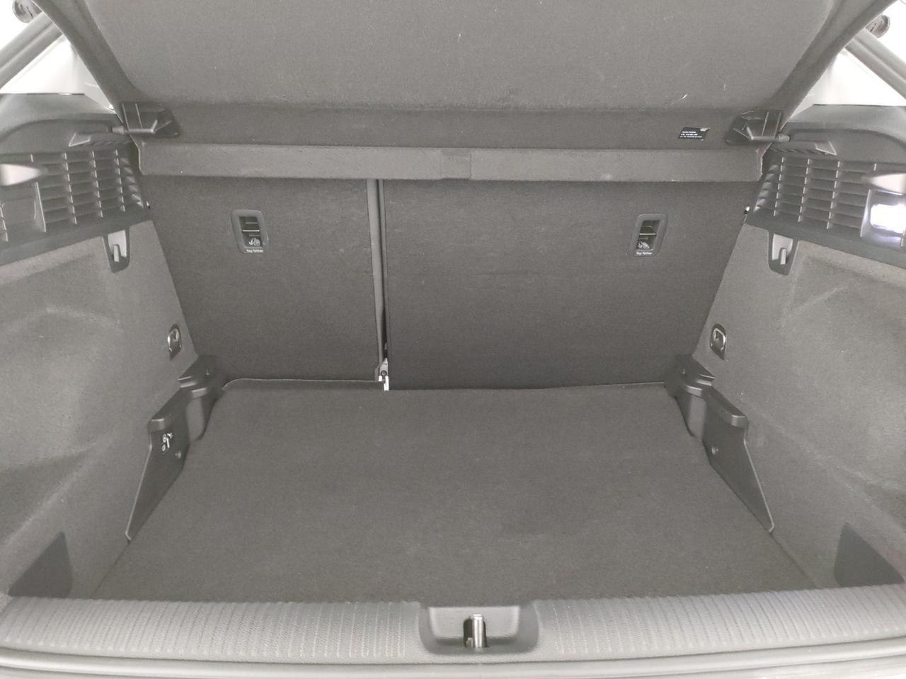 Audi Q2 35 1.5 tfsi admired s-tronic