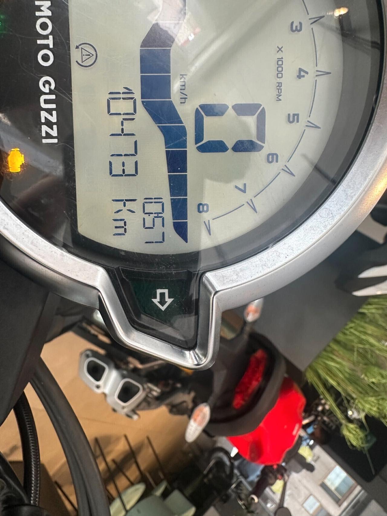 Moto Guzzi V7 IV 2023