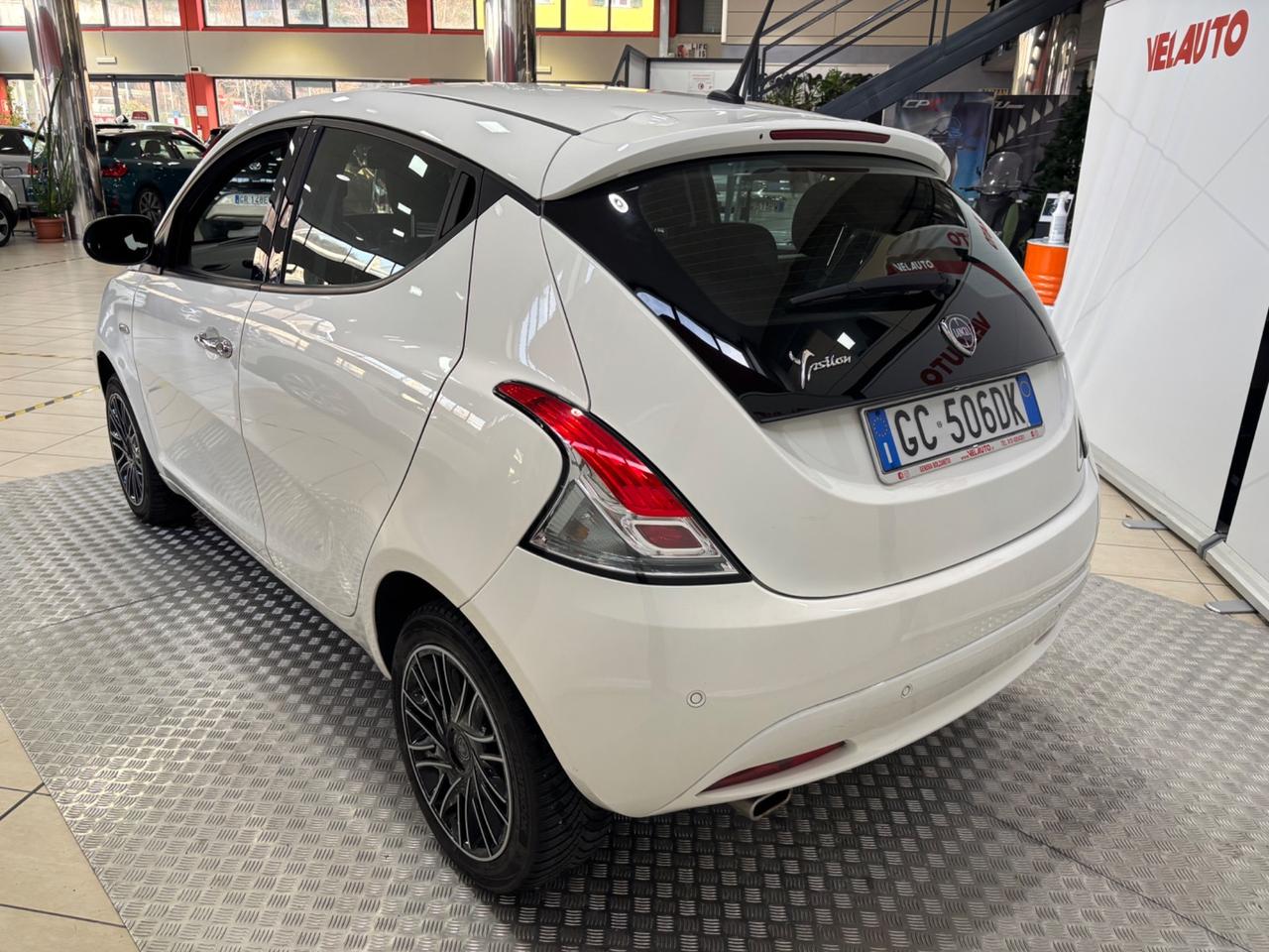 Lancia Ypsilon 1.2 69 CV 5 porte S&S Gold