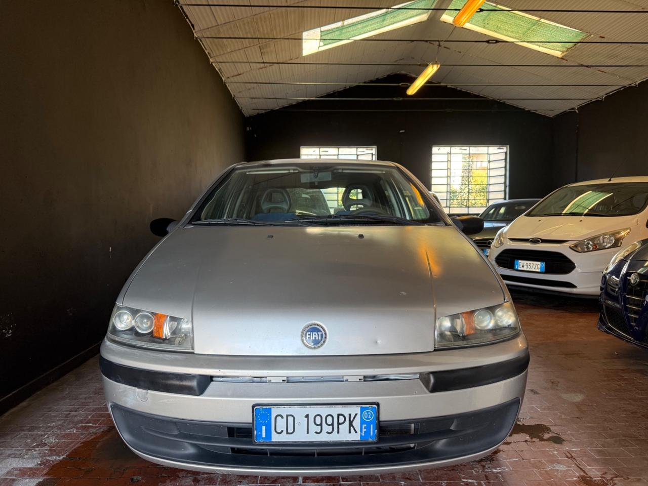 Fiat Punto 1.2i cat 5 porte Feel 60CV Ok Neopatentati