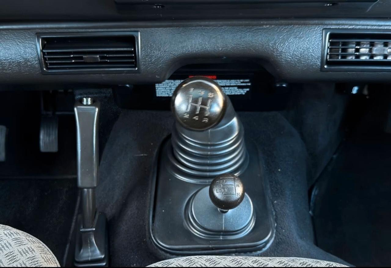 Land Rover Defender 110 E Station Wagon 10 POSTI! ARIA