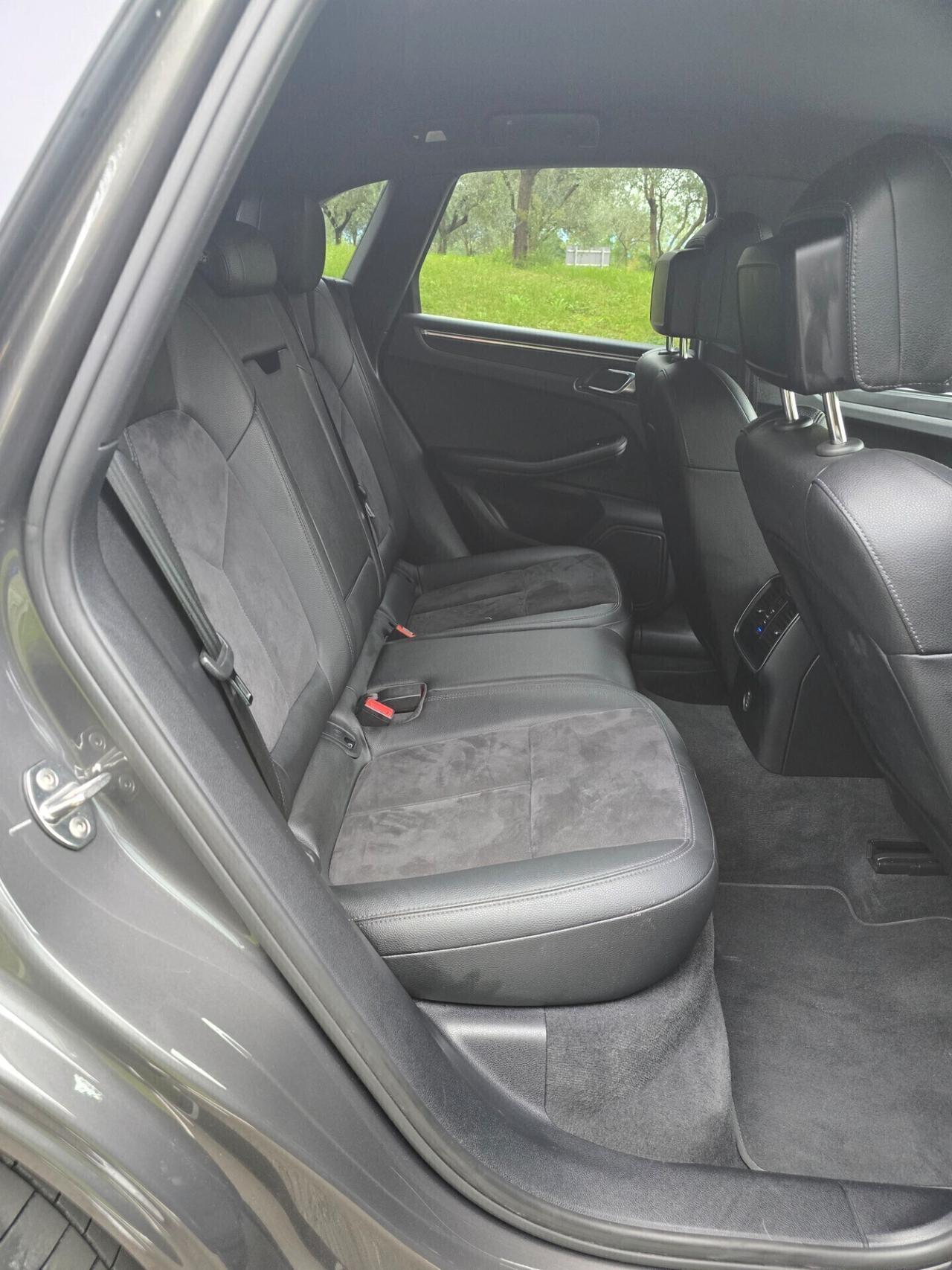 Porsche Macan 2.0 BENZINA 252 CAVALLI - 2018