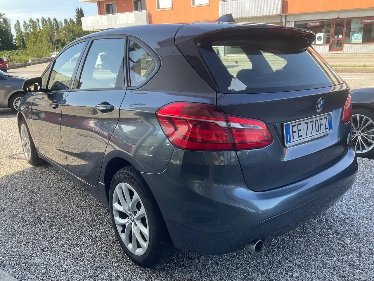 Bmw 2er Active Tourer 218d Luxury