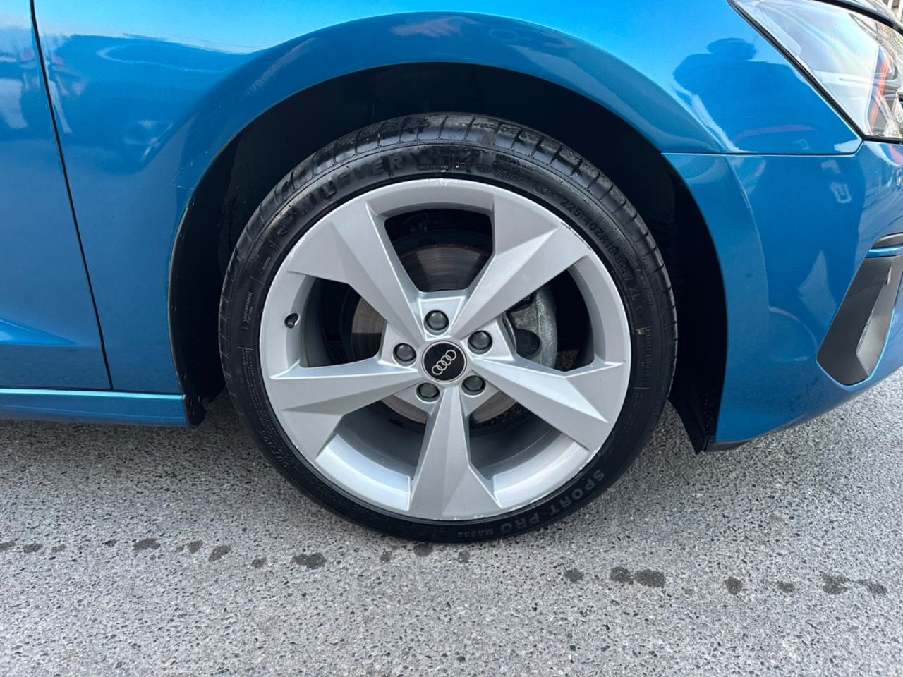 Audi A3 30 TDI S tronic Advanced/UniPro/Cockpit