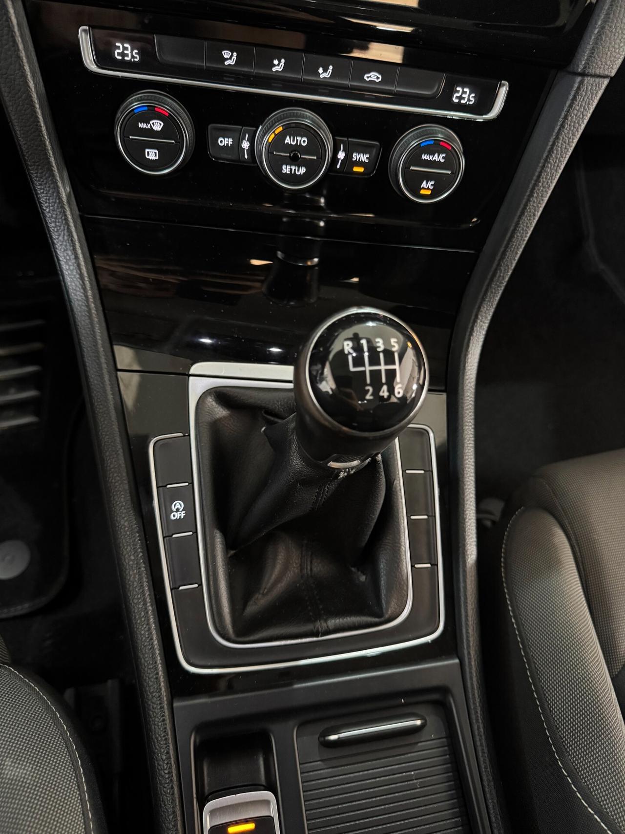 Volkswagen Golf 2.0 TDI 140 cv. 5p. Highline BlueMotion Technology