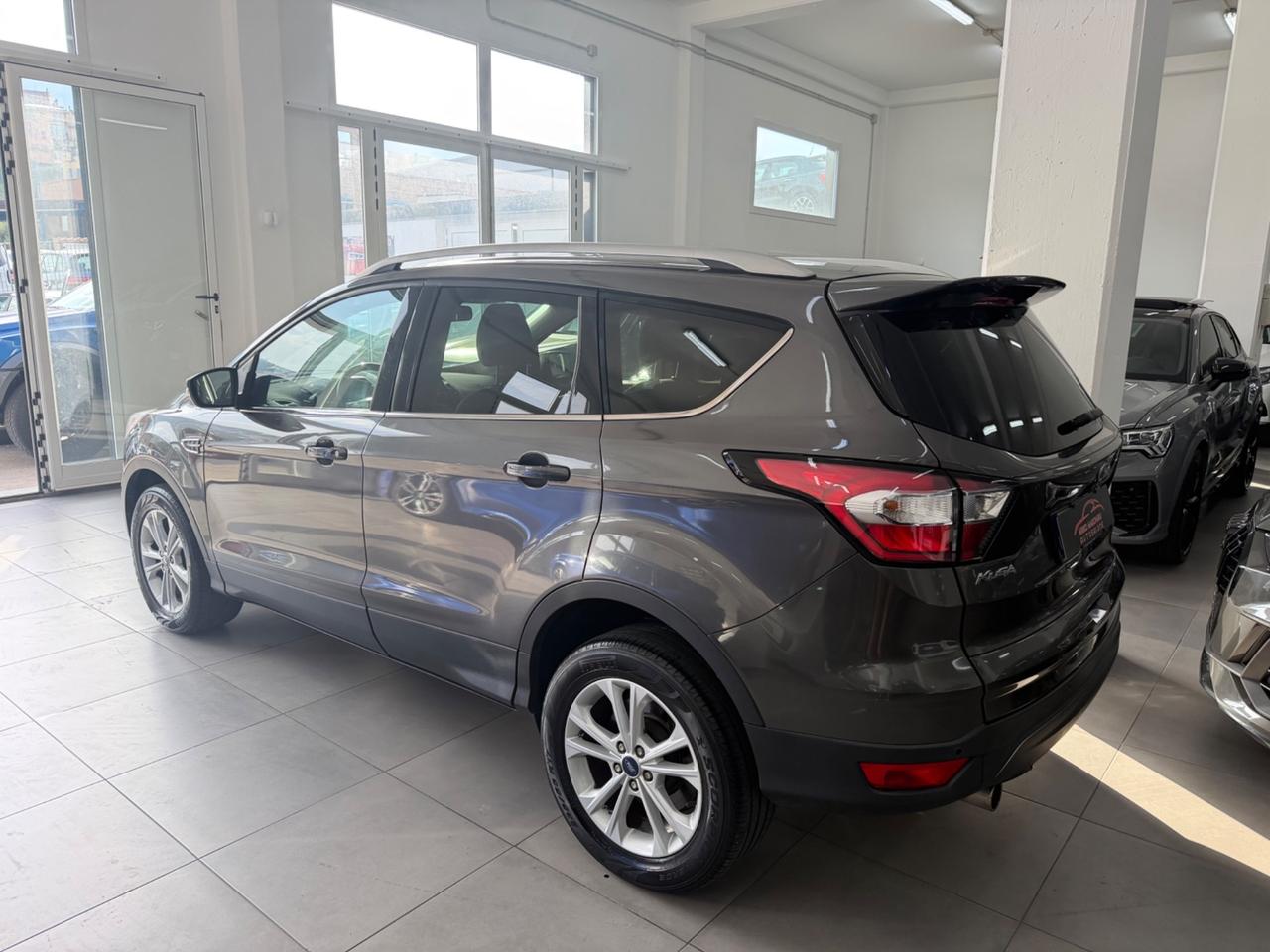 Ford Kuga 1.5 TDCI 120 CV 2WD Titanium FINANZIABILE