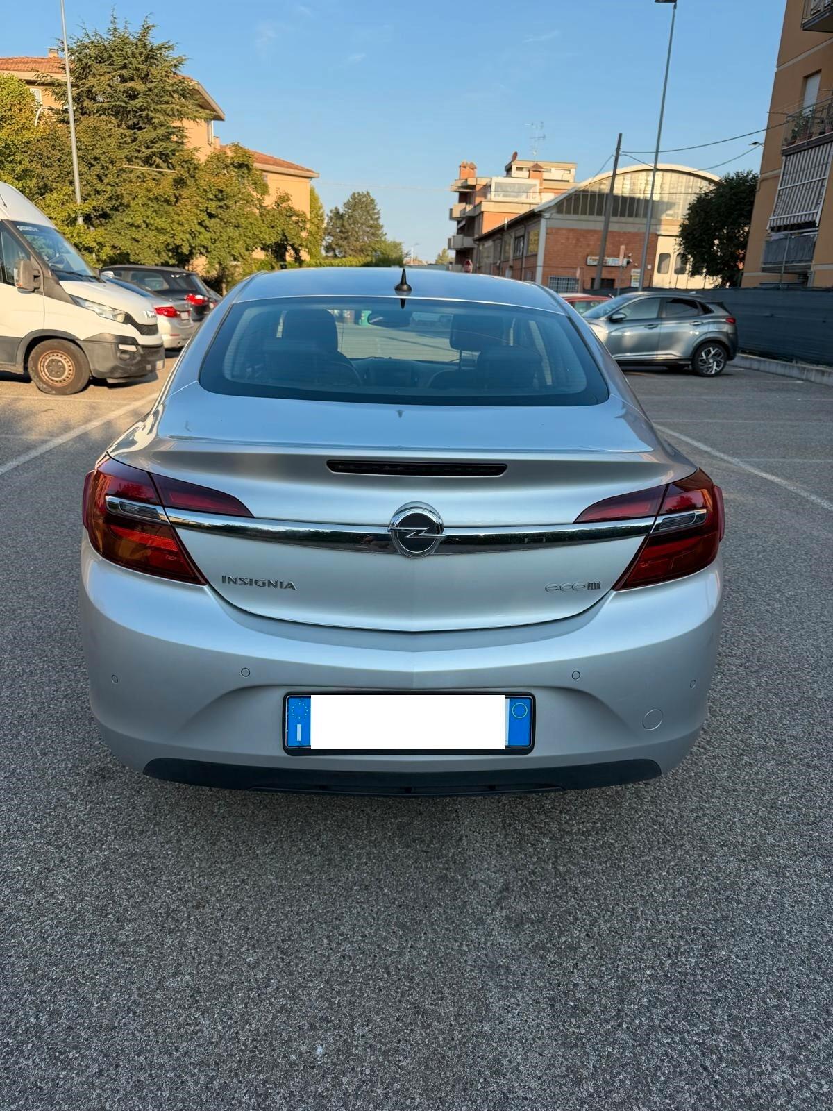 Opel Insignia 2.0 cdti - NAV. - 12 MESI DI GARANZIA -