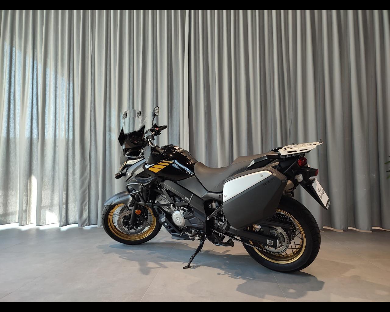 SUZUKI V Strom DL 650 - XT ABS