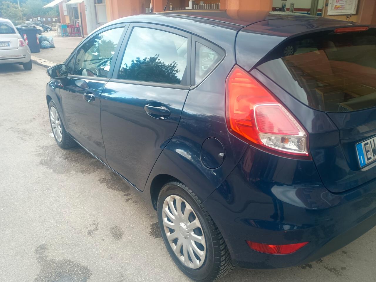 Ford Fiesta 1.5 TDCi 75CV 5 porte Titanium