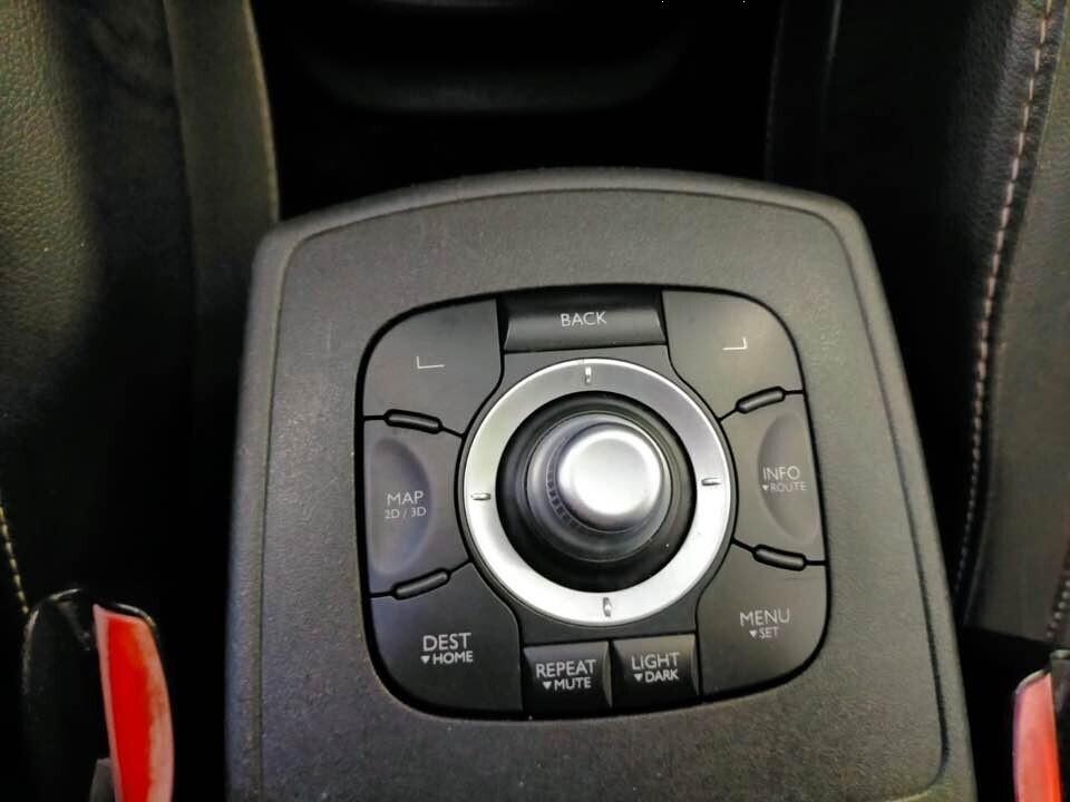 Renault Scenic X-MOD 110 CV