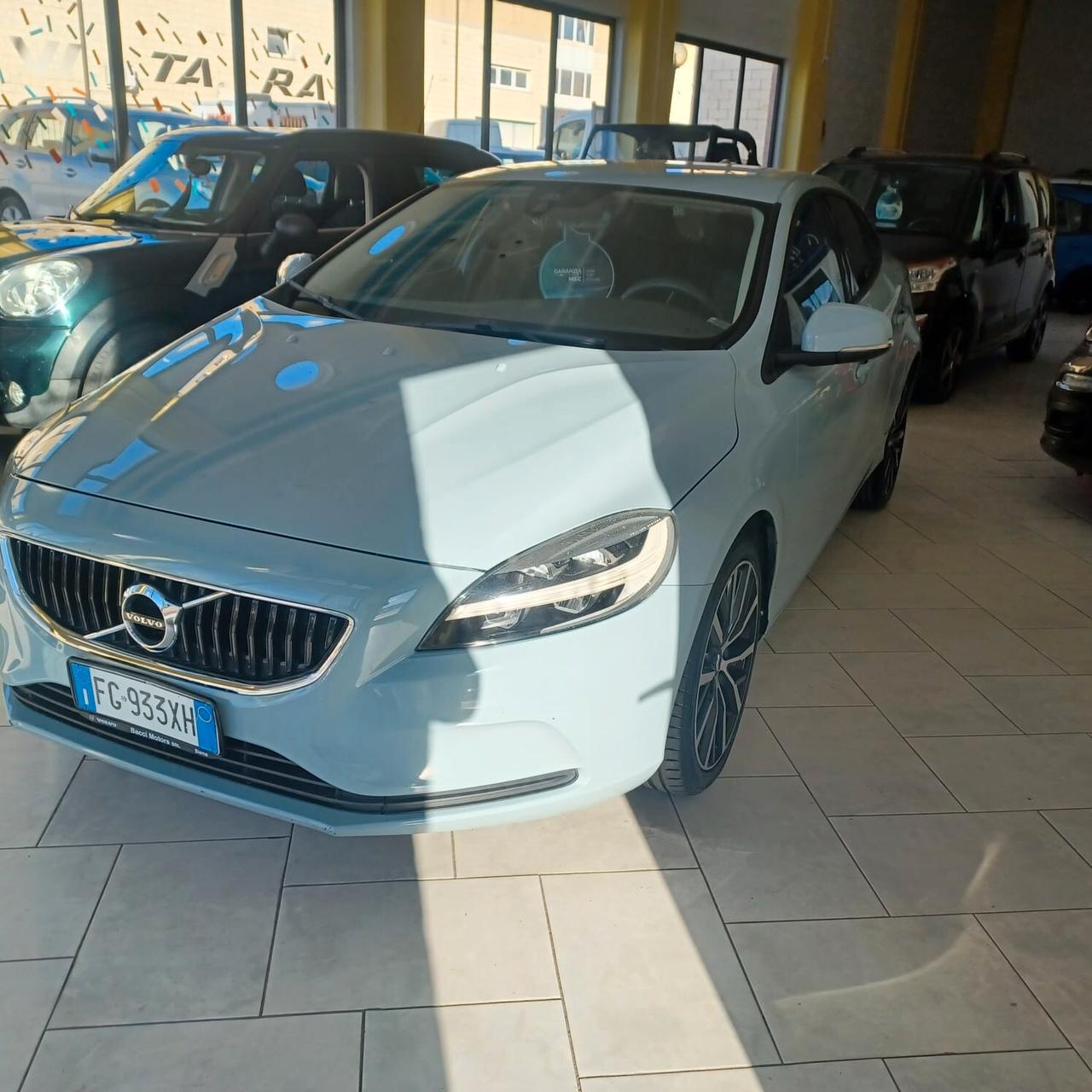 VOLVO V40 OTTIMO STATO GARANZIA 1 2 MESI