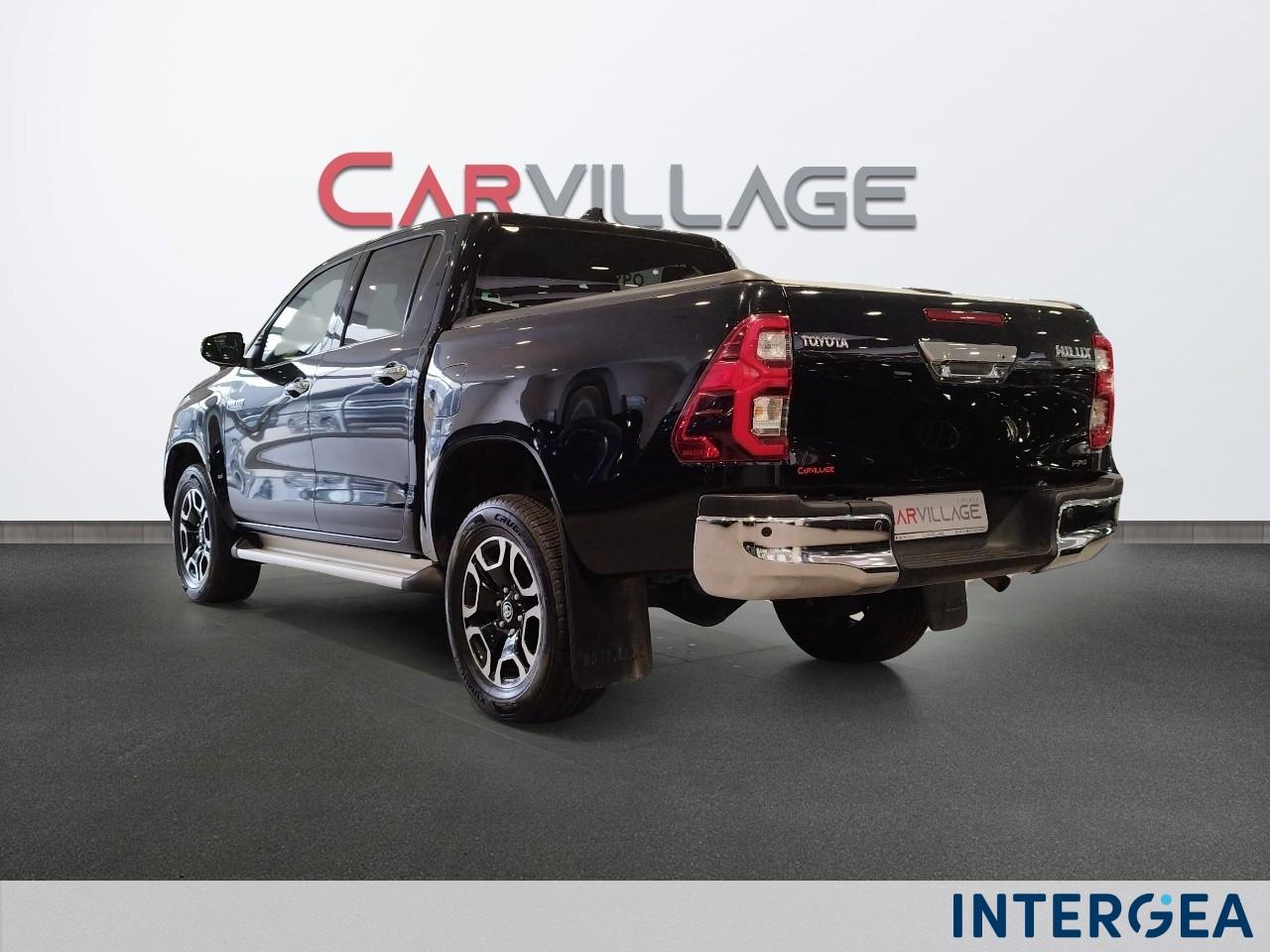 TOYOTA Hilux 2.8 d double cab Executive 4wd auto