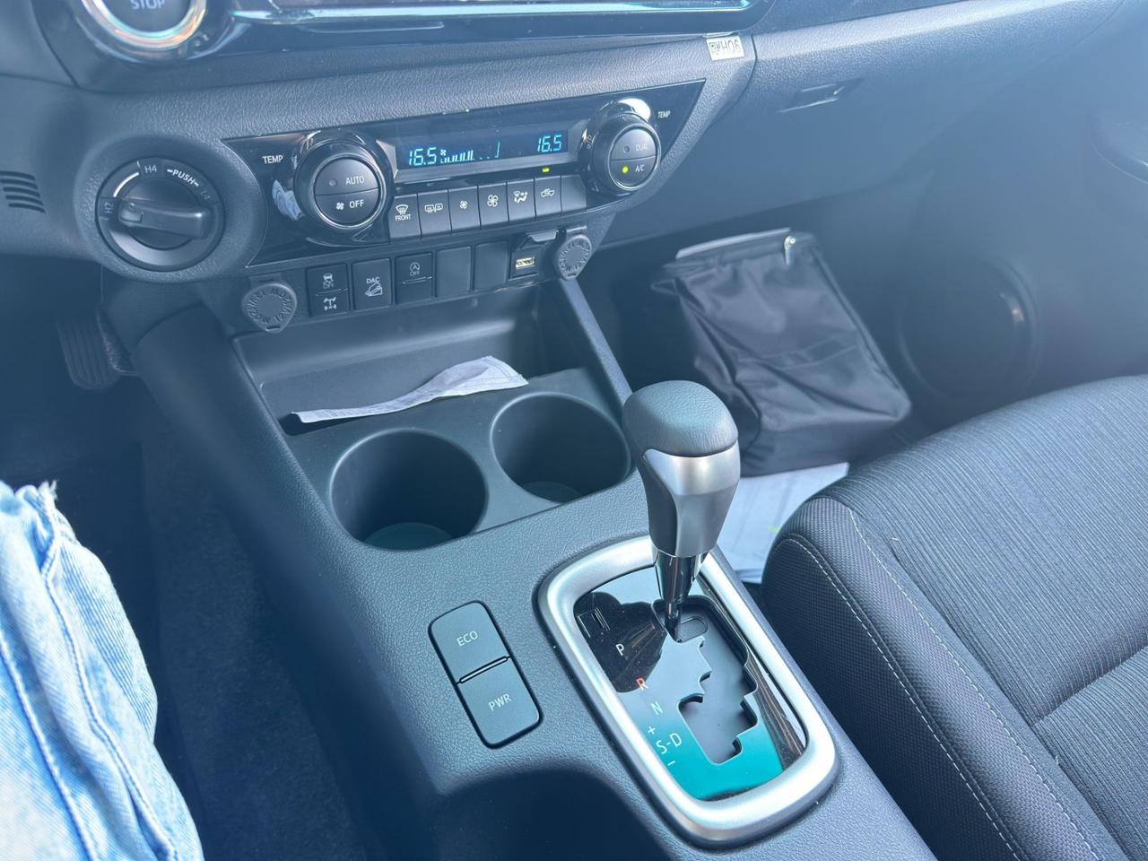 Toyota Hilux MY25 2.4 d-4d double cab Executive