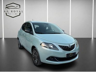 Lancia Ypsilon 1.0 FireFly 5 porte S&S Hybrid Alberta Ferretti 10/2023