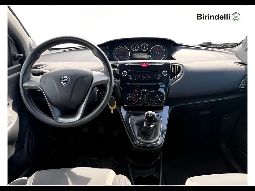 LANCIA Ypsilon 3ª serie - Ypsilon 1.2 69 CV 5 porte Elefantino