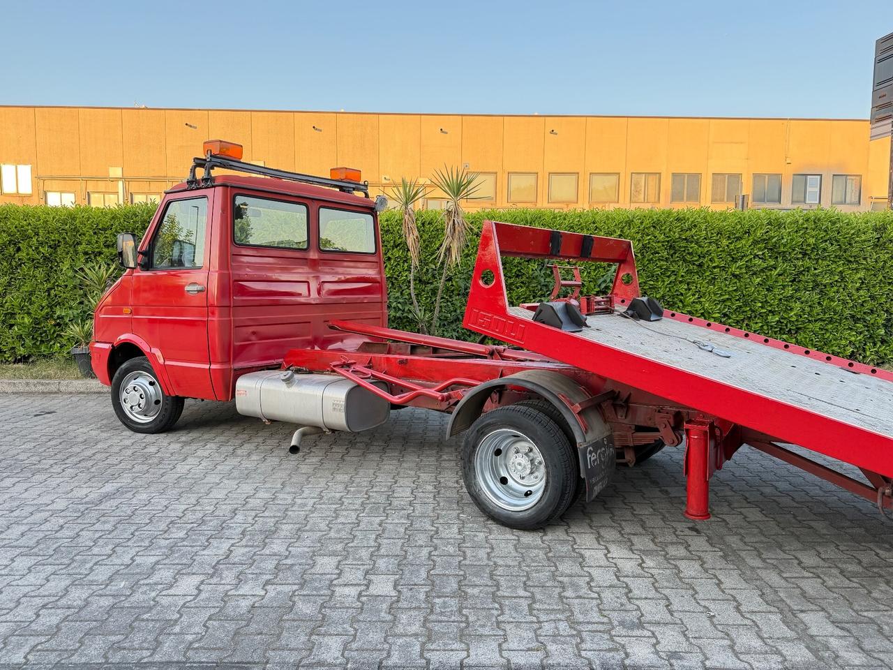 Iveco Daily 35.10 2.5 TD Scarrabile Isoli