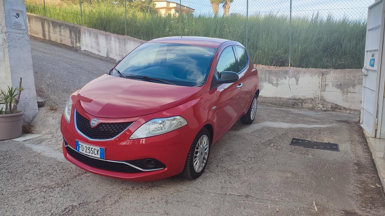LANCIA Y 1.2 Benzina leggere la descrizione