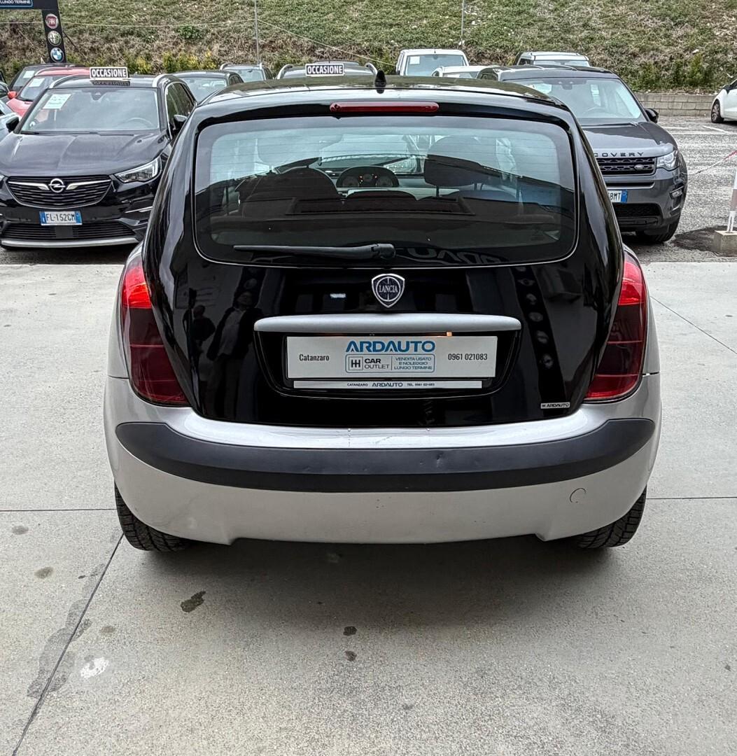 Lancia Ypsilon 1.2 Argento 80 cv