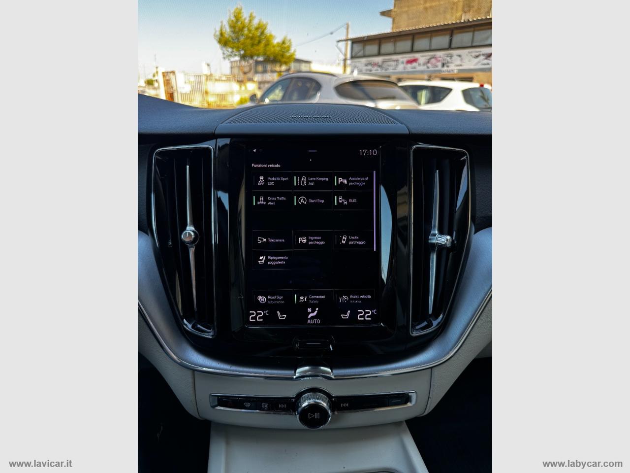 VOLVO XC60 B4