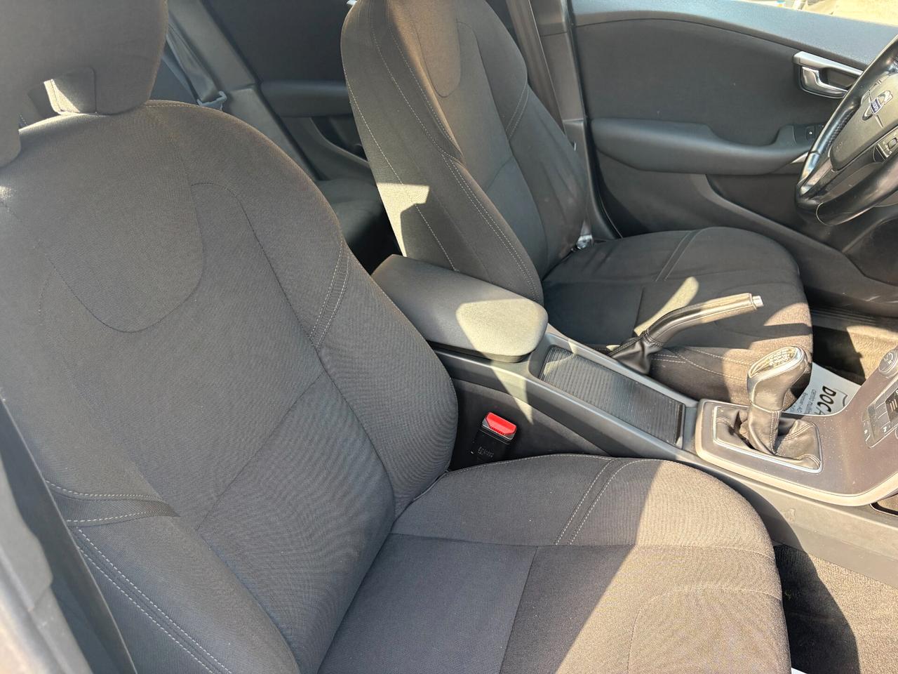 Volvo V40 Cross Country D2 1.6 Momentum