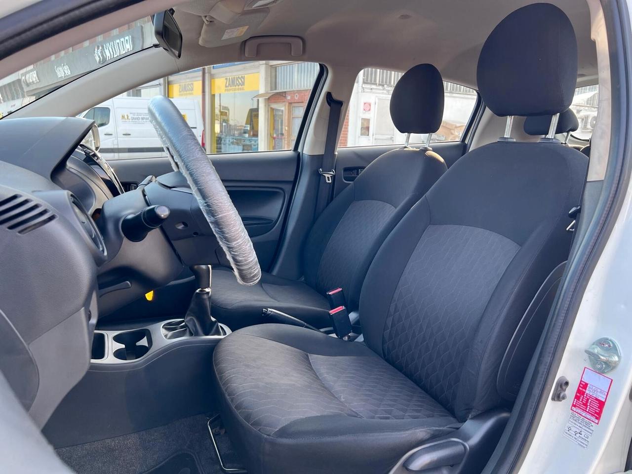 Mitsubishi Space Star 1.0 Intense SDA