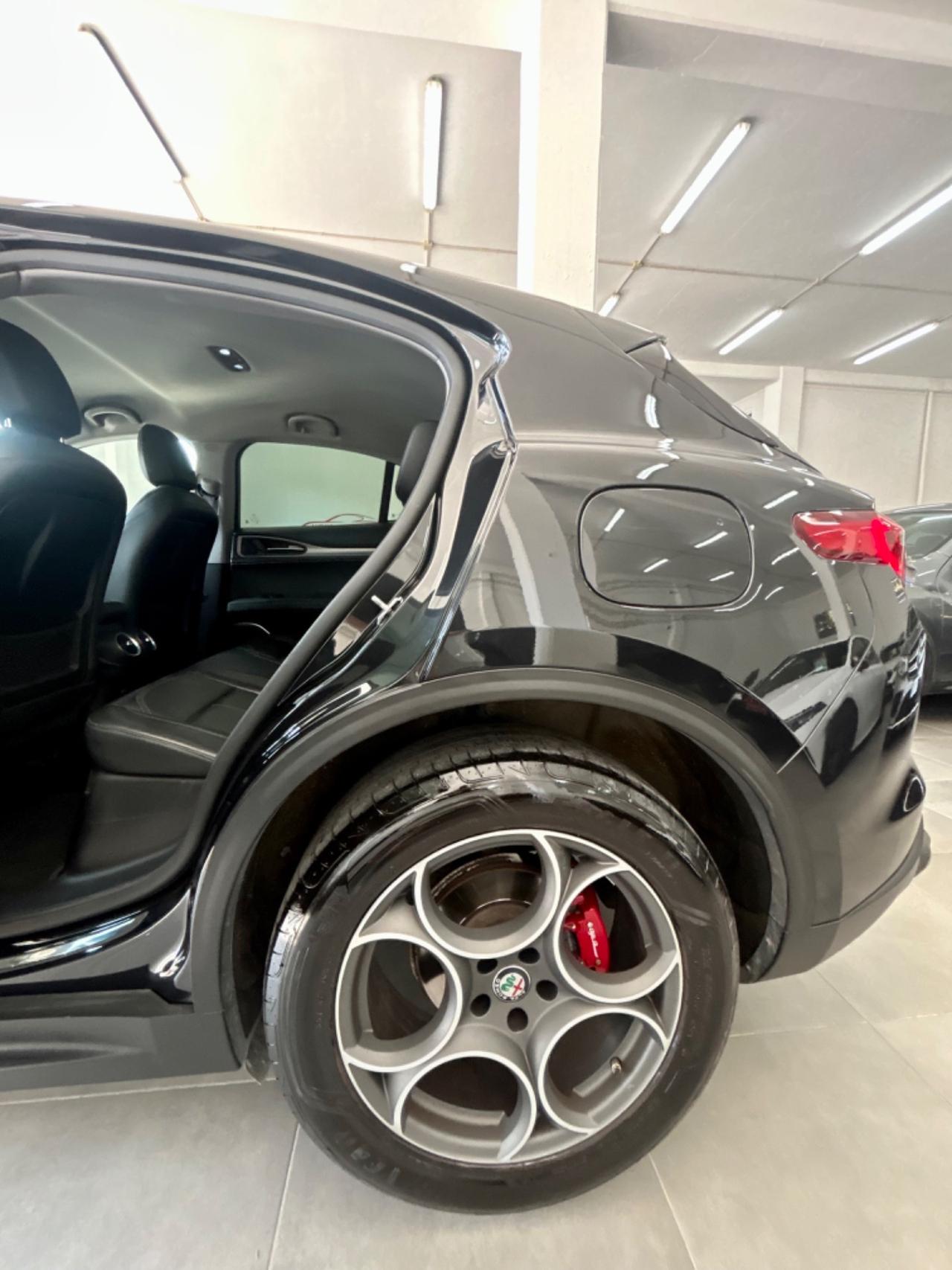 Alfa Romeo Stelvio 2.2 210 CV AT8 Q4 FINANZIABILE