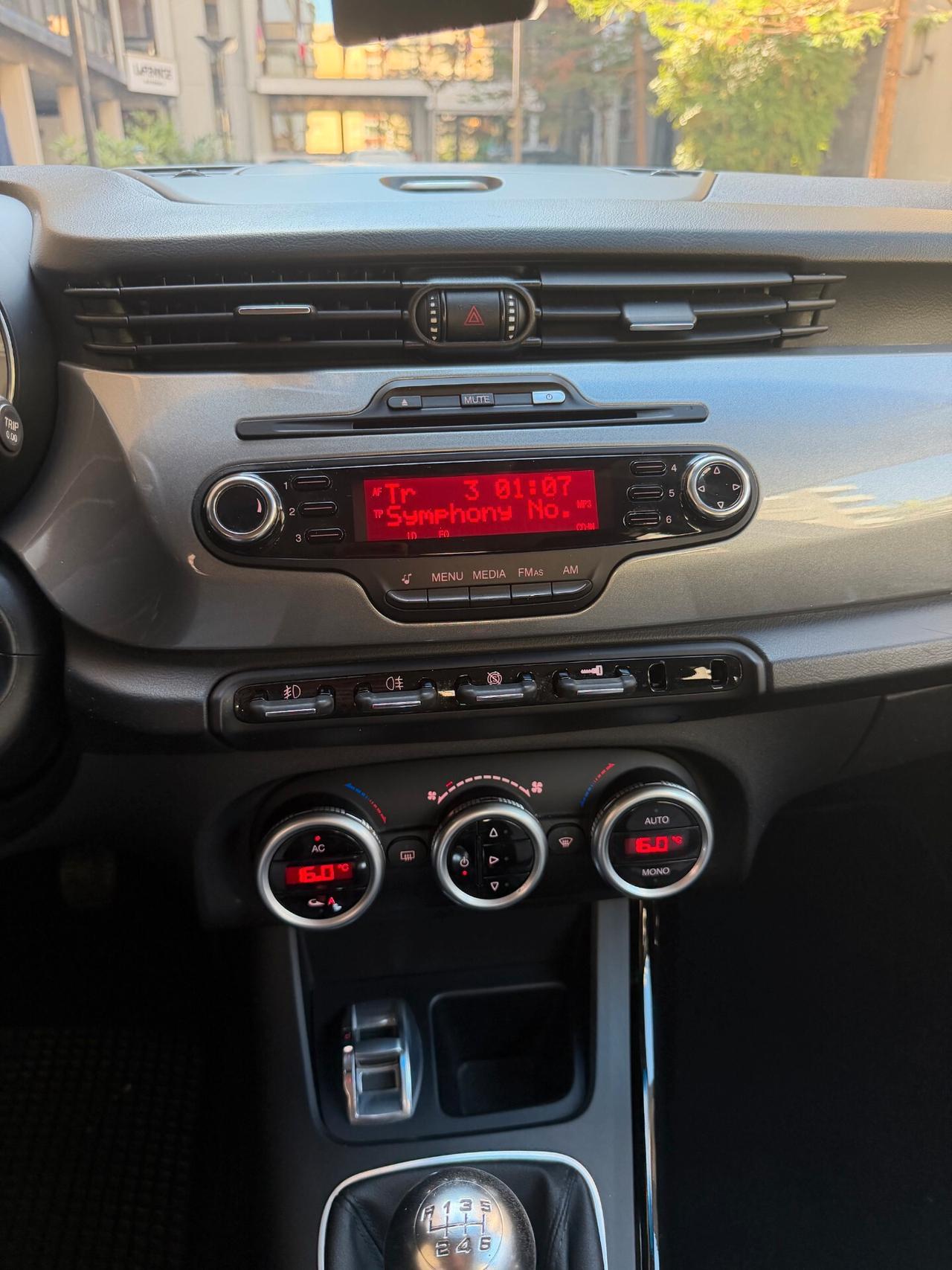 Alfa Romeo Giulietta 1.6 JTDm-2 105 CV Distinctive