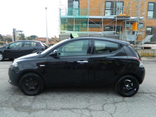 LANCIA Ypsilon 1.0 Hybrid 70CV - UNIPRO TAGLIANDATA