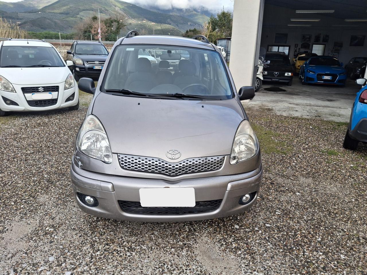 Toyota Yaris Verso 1.3i 16V cat Sol '03