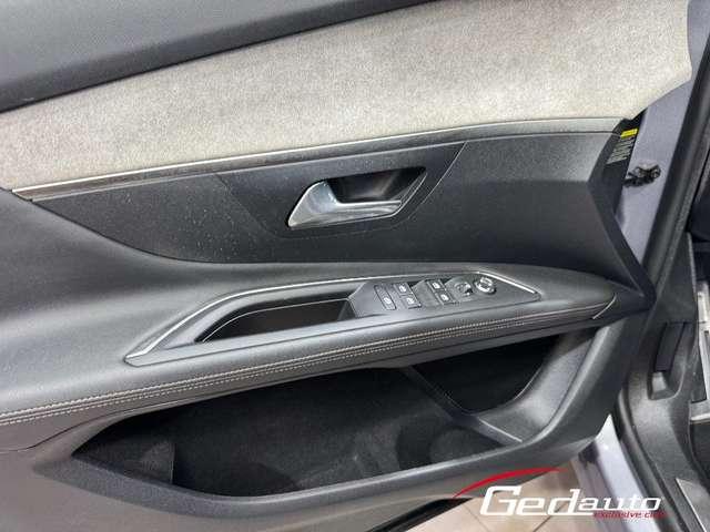 Peugeot 3008 BlueHDi 130 S&S EAT8 GT FULL-LED NAVI