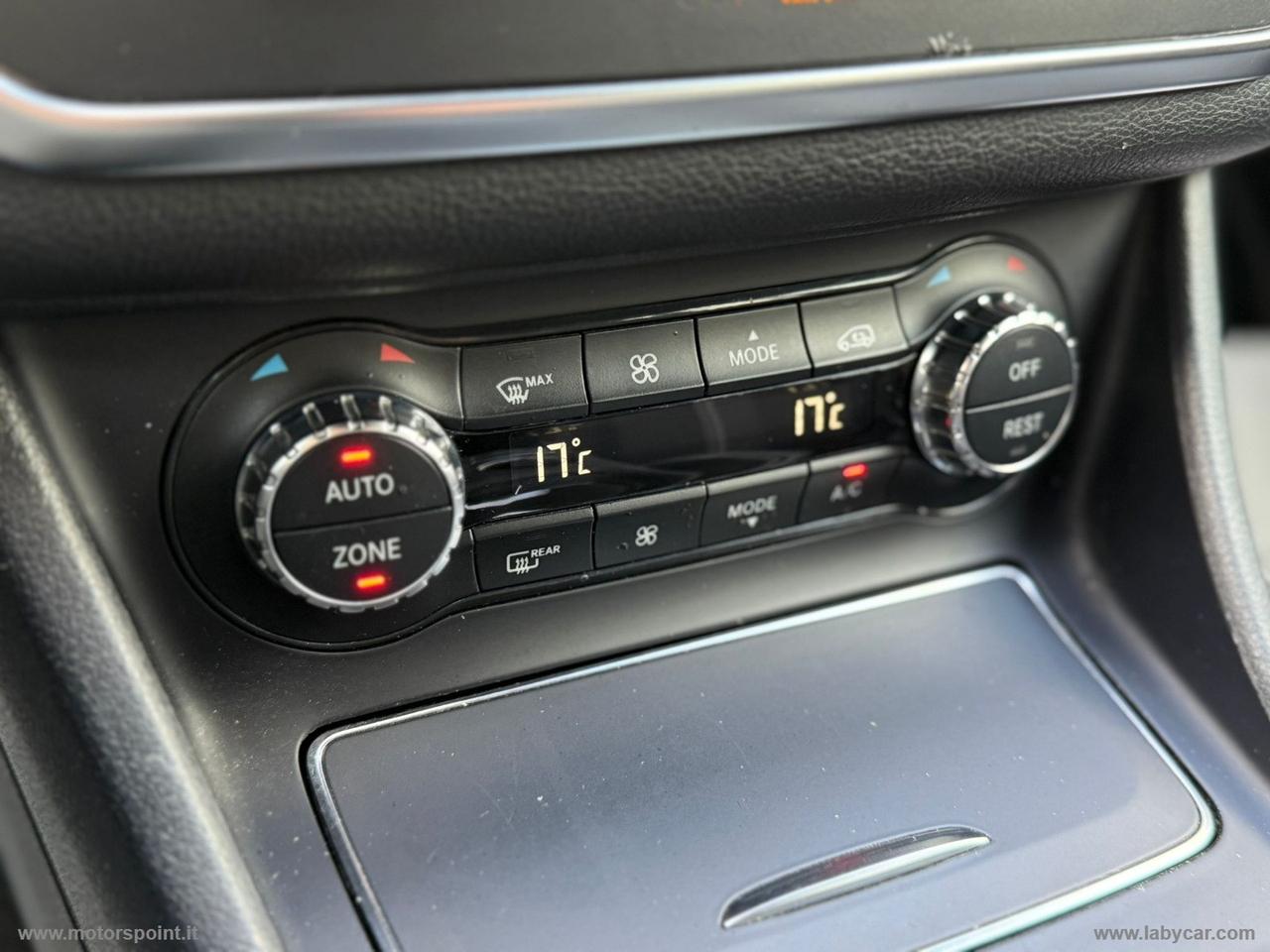 MERCEDES-BENZ GLA 200 d Automatic Sport NEOPATENTATI OK