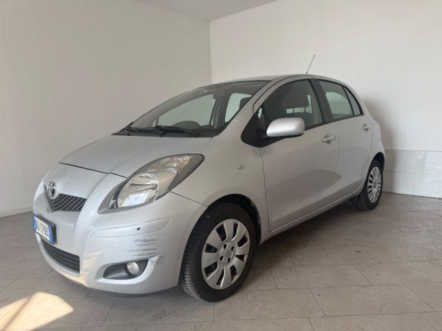 TOYOTA Yaris 1.0 5P LuXuRy Pack