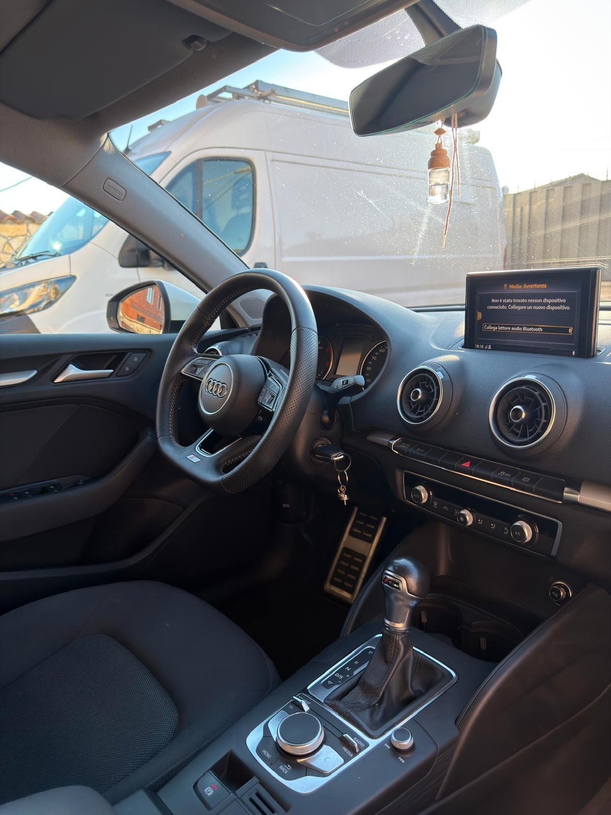 Audi A3 SPB 35 TDI S tronic Sportback S-Line