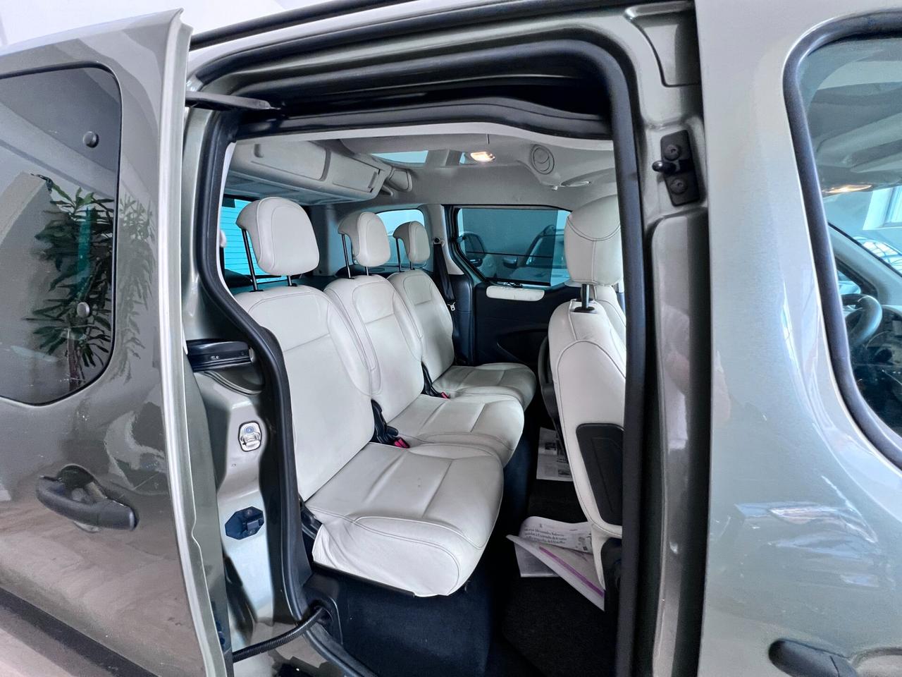 Peugeot Partner Tepee 1.6 HDi 115CV Outdoor