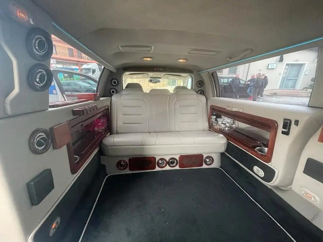 Cadillac Deville Sedan Stretch Limousine
