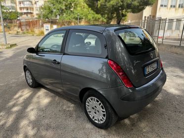 Lancia Ypsilon 1.2 Argento