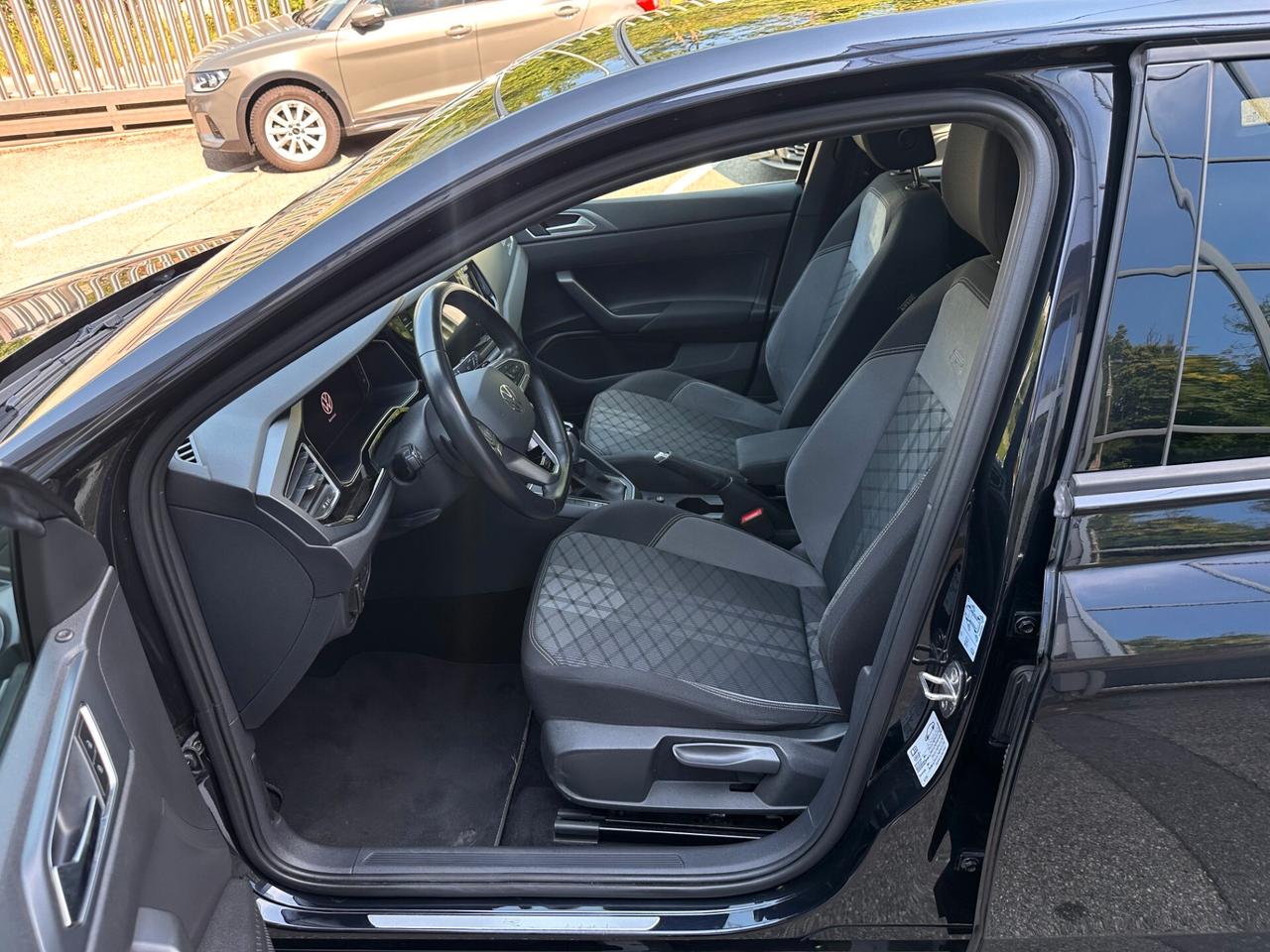 Volkswagen Taigo 1.0 TSI 110 CV DSG R-Line
