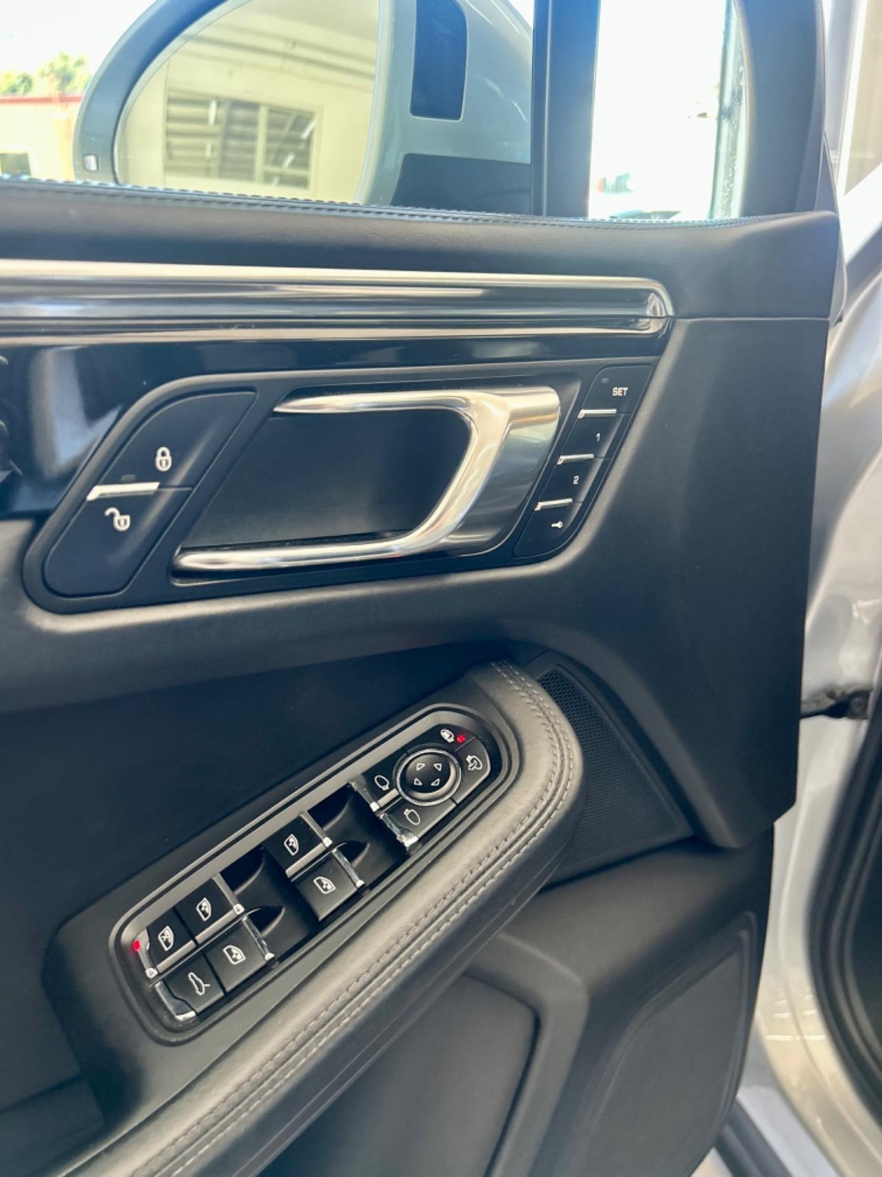 Porsche Macan 3.0 S Diesel TETTO FULL finanziabile
