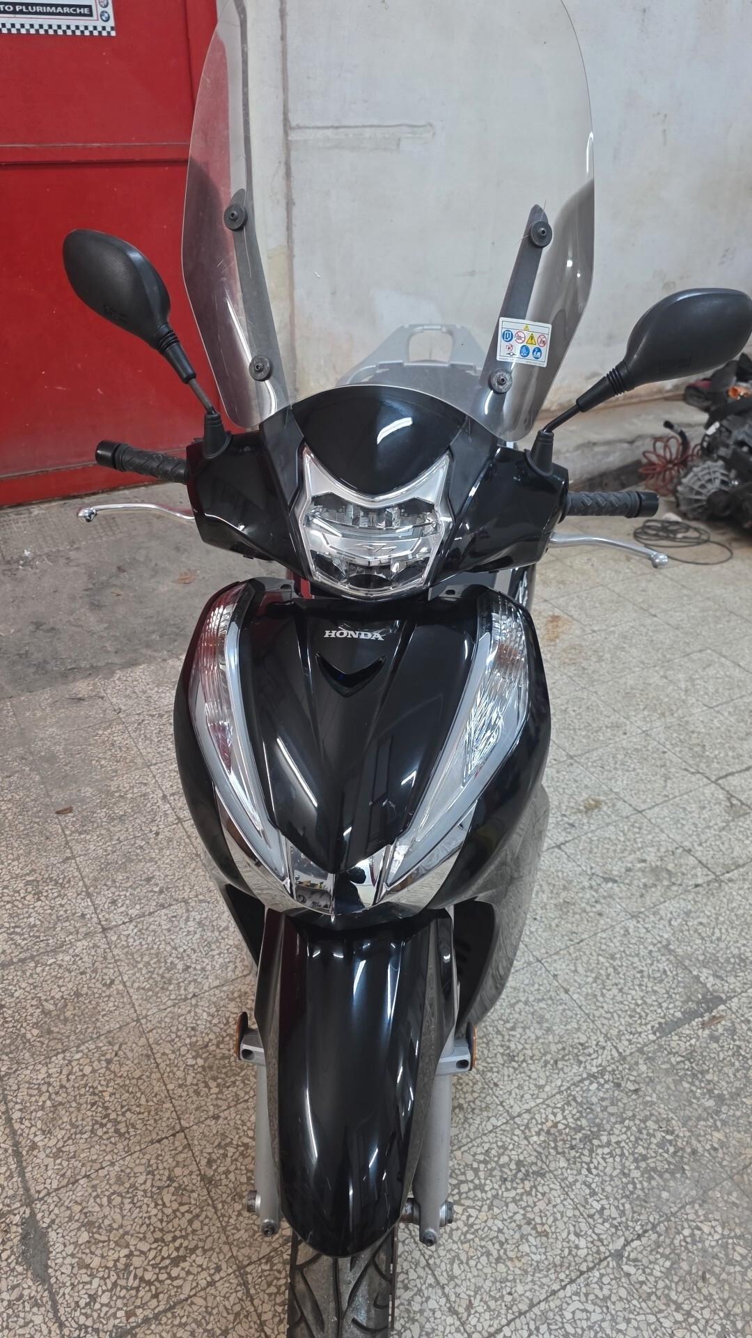 Honda SH 300 i Air force abs