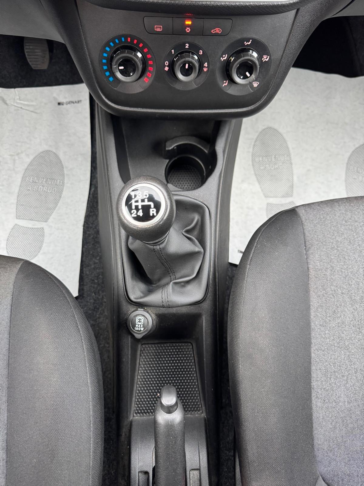 Fiat Punto 1.2 BENZ 5 PORTE KM 64000 - 2015