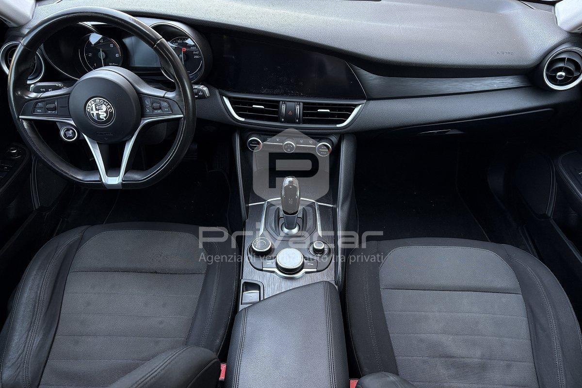 ALFA ROMEO Giulia 2.2 Turbodiesel 150 CV AT8 Business