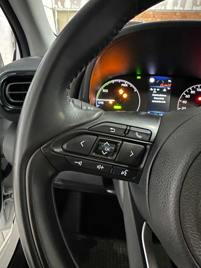 TOYOTA Yaris 1.5 Hybrid 5 porte Active