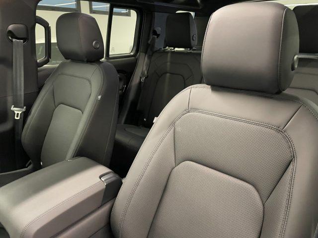 LAND ROVER Defender 110 3.0D I6 200 CV AWD Auto X-Dynamic SE KM0 MY26