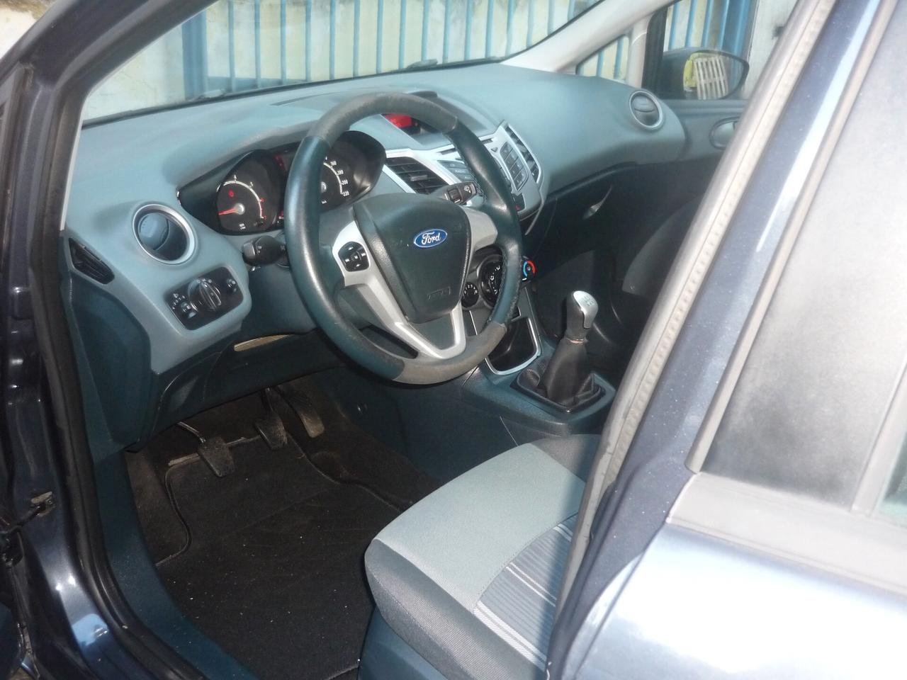 Ford Fiesta 1.4 5 porte Bz.- GPL Titanium